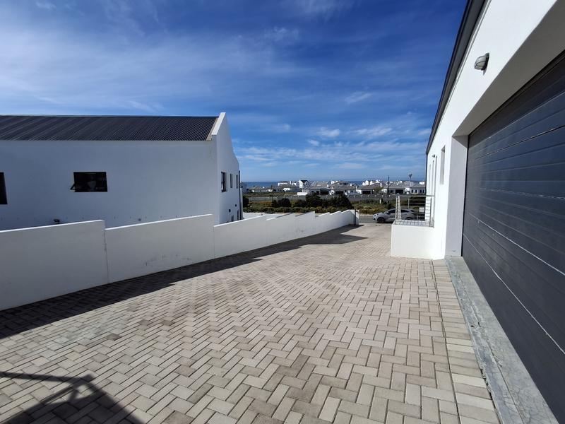 3 Bedroom Property for Sale in Da Gama Bay Western Cape